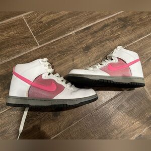 Nike size 8.5 women